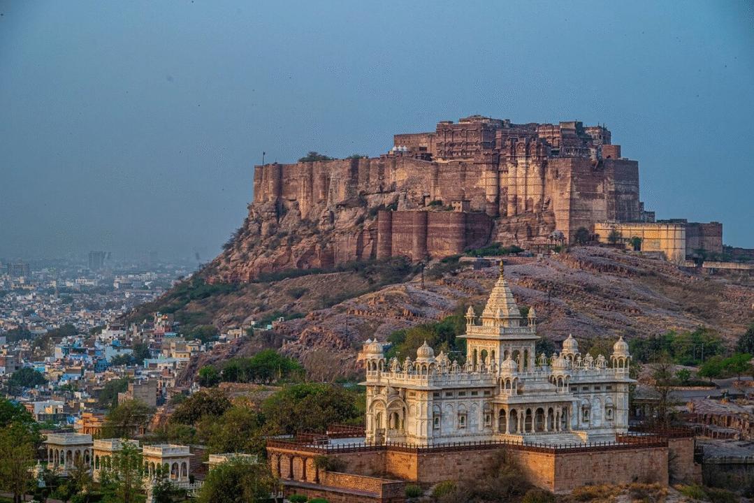 भारत के 10 सबसे पुराने किले: जहाँ आज भी गूंजती है वीरों की गाथा और इतिहास की शान! 7 मेहरानगढ़ किला, राजस्थान