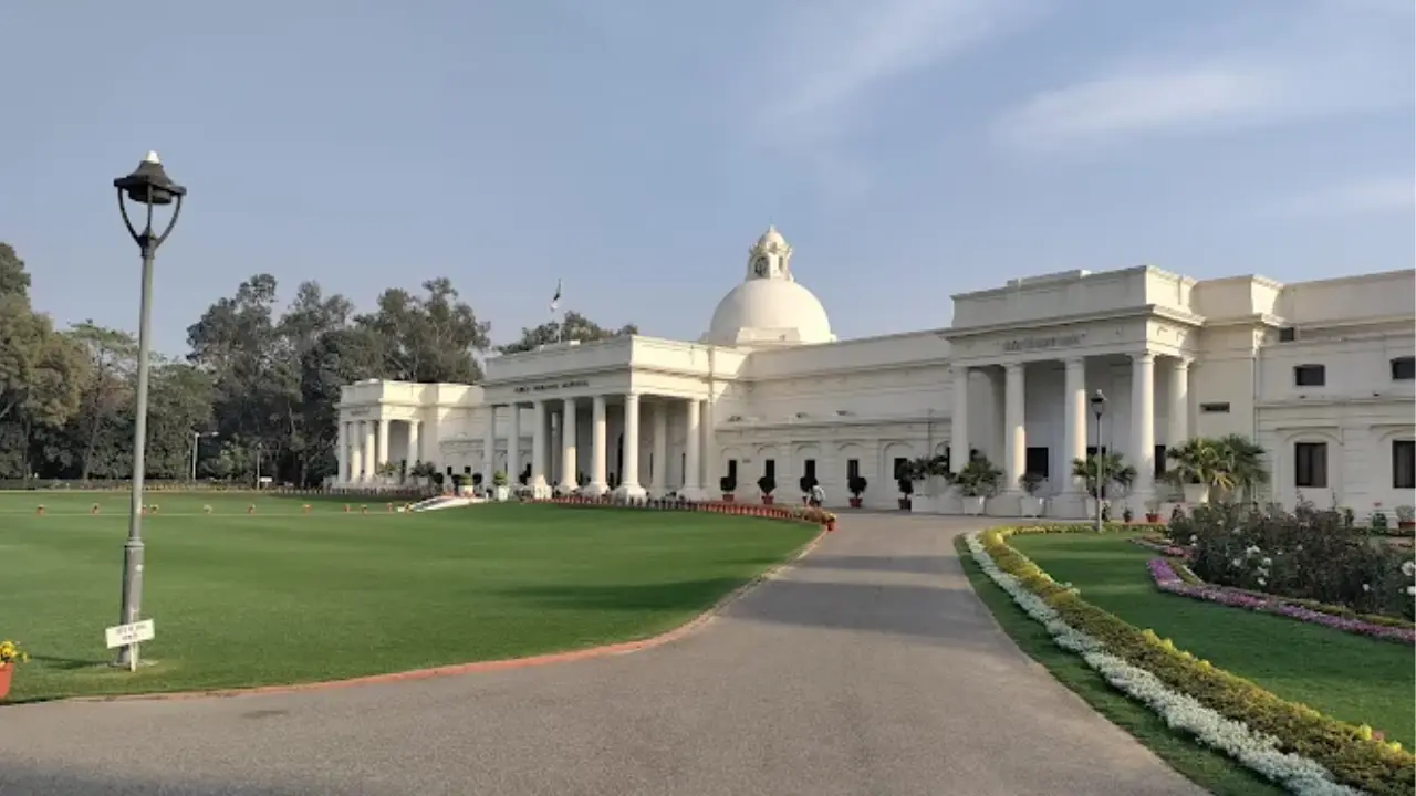 IIT Roorkee ने लॉन्च किया Quantum Computing का धांसू कोर्स, मिलेगा AI-ML की प्रैक्टिकल ट्रेनिंग – जानिए फायदे और सिलेबस! 1 iit roorkee